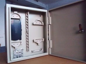 壁掛式12芯光纖分線箱 三網(wǎng)合一的關(guān)鍵通信設(shè)備